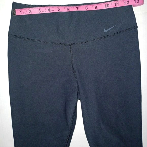 NIKE DRI FIT WOMEN'S ACTIVEWEAR CAPRI STYLE LEGGINGS - Picture 4 of 10